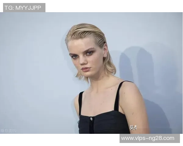 美国篮球明星专属头像女展现运动魅力与时尚风采的完美结合 美国篮球明星专属头像女展现运动魅力与时尚风采的完美结合